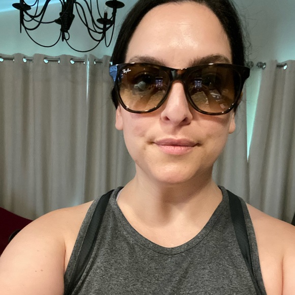 Ray-Ban Sunglasses - Picture 10 of 10